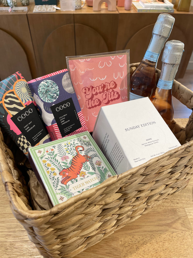 Large Customized Gift Basket - Welcome Home New Mommy