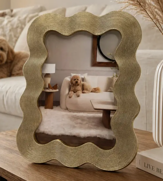 Photo Frame - Gold Resin Wave Border